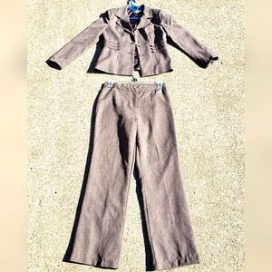 Danillo Women's Blazer Jacket With Matching Pants (Size: 6)